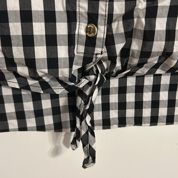 Anne Klein black and white plaid top size XL with 3/4 sleeves and tie bottom - Picture 4 of 5